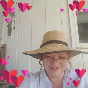 Meet your Posher, Wendy